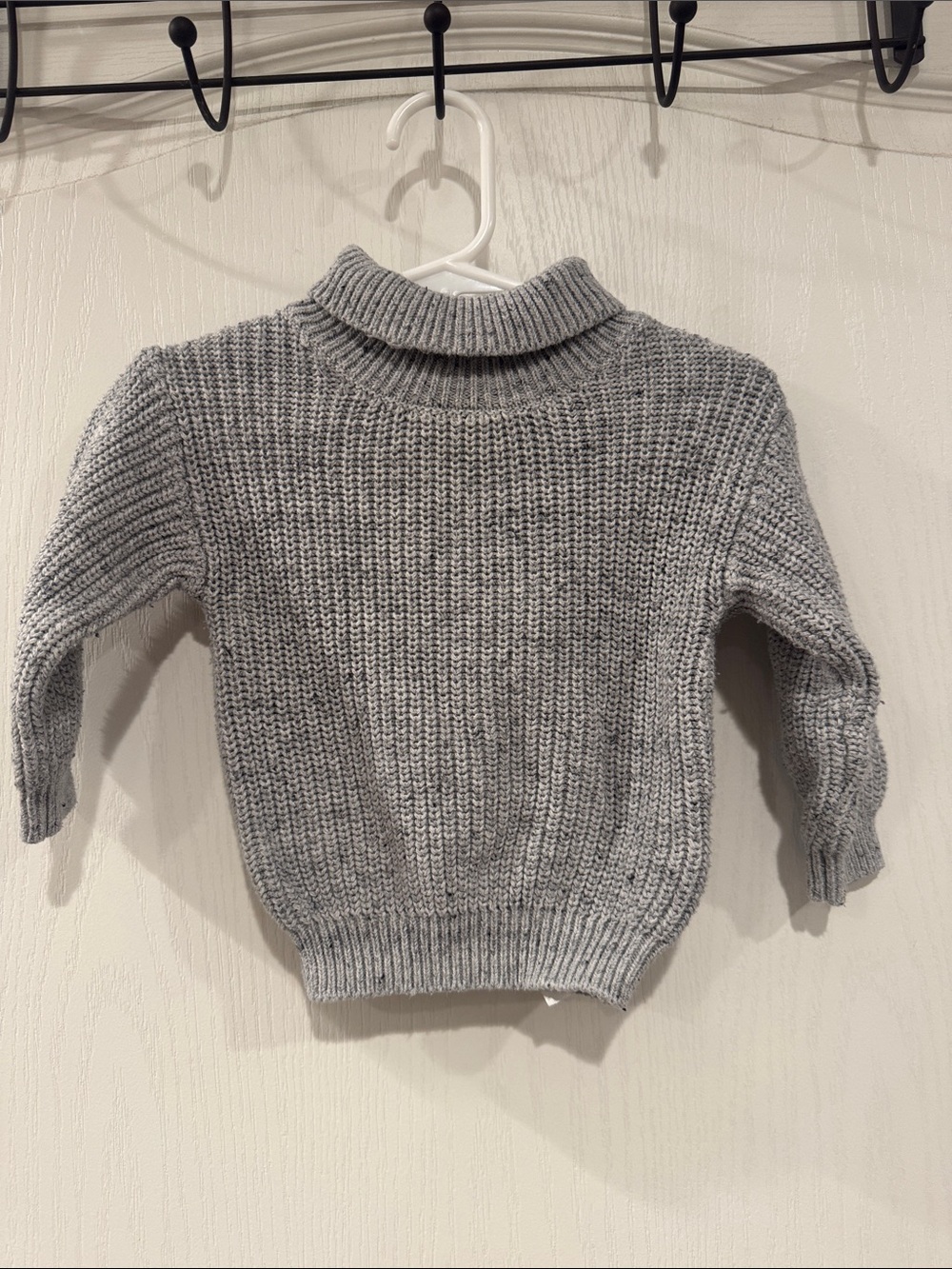 Cozy thick knitted baby sweater 6-9 months
